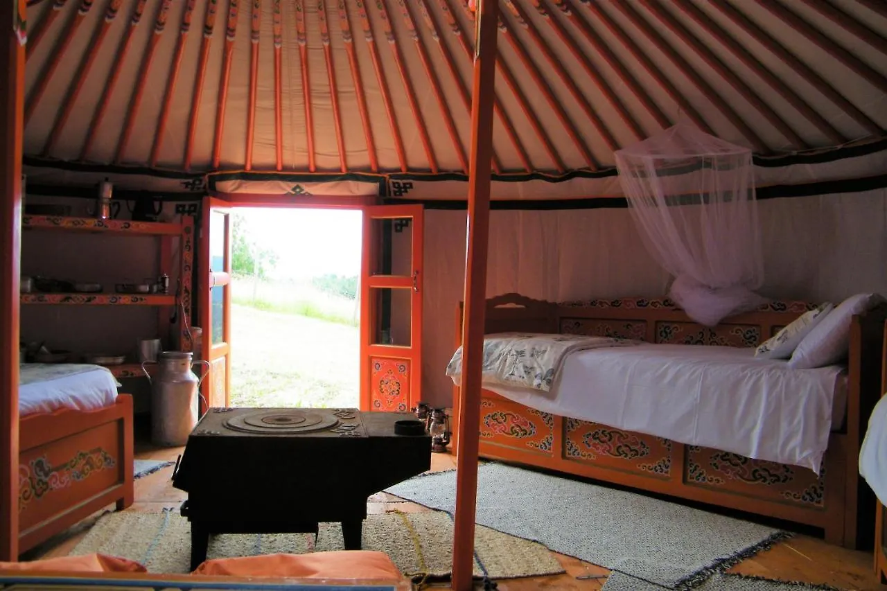 Tente de luxe Hôtel Ferme Lou Pagora à Tiranges